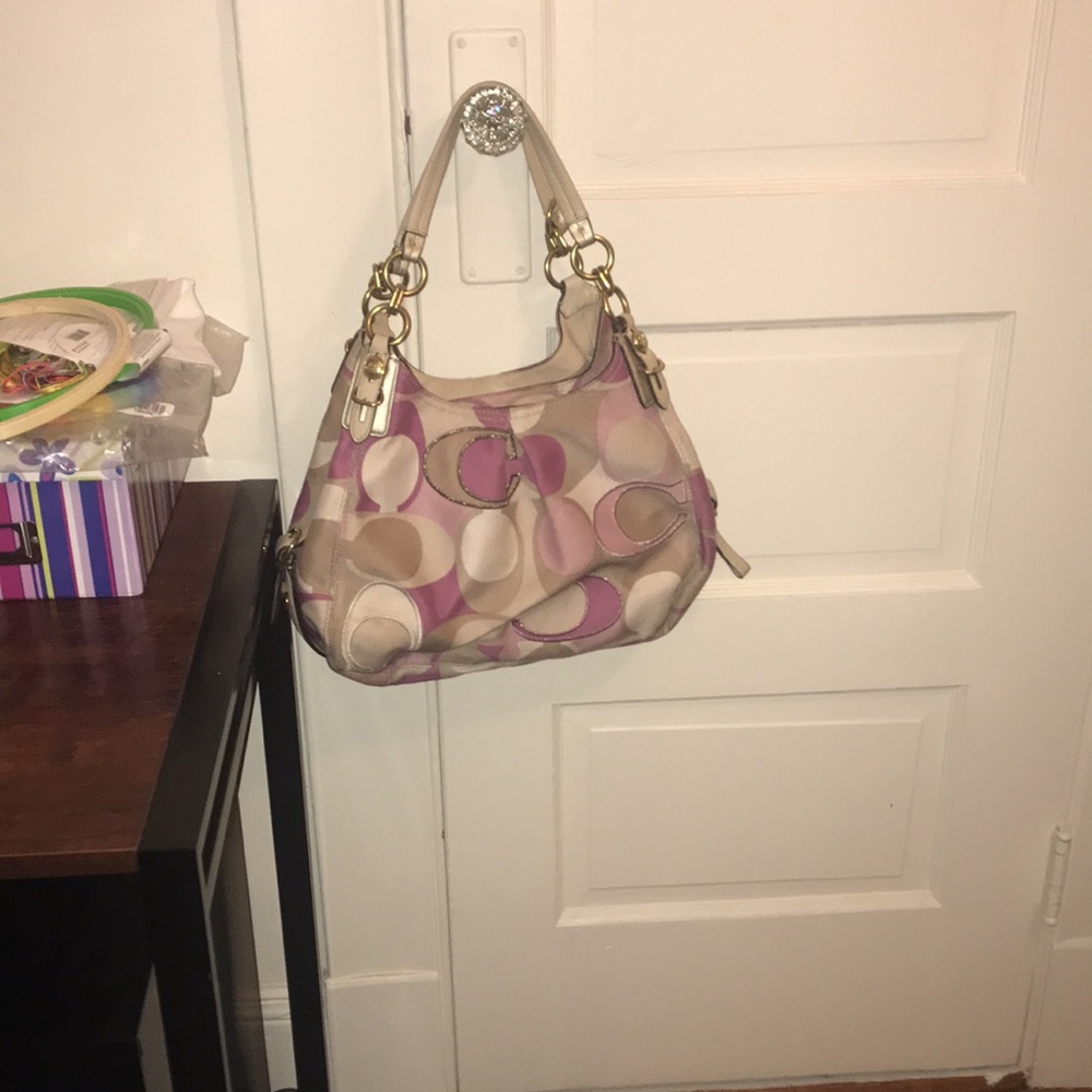 Coach Signature Hobo Bag in Pink and Beige - Picture 2 of 7